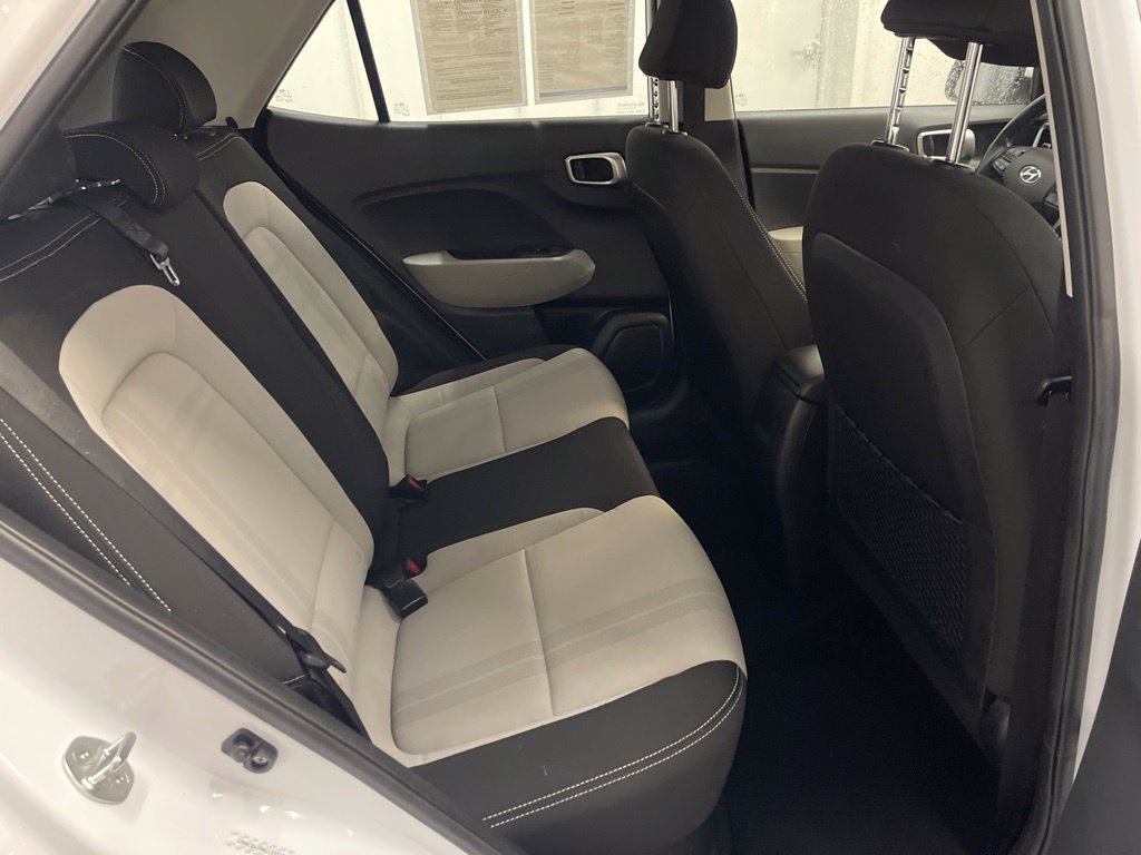 Used 2022 Hyundai Venue SEL w/ Cargo Package FWD image 16