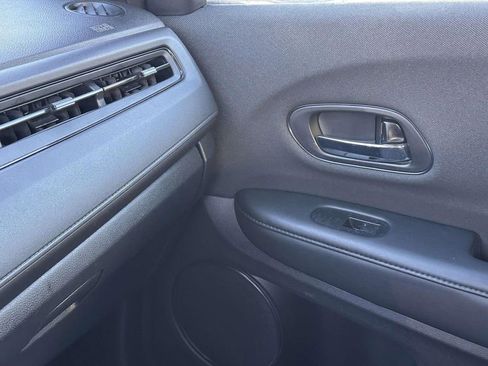 Used 2019 Honda HR-V Sport image 24