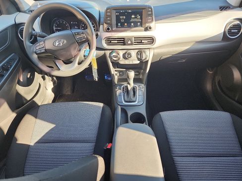 Used 2021 Hyundai Kona SE image 9