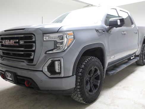 Used 2020 GMC Sierra 1500 AT4 w/ AT4 Premium Package AWD/4WD image 1