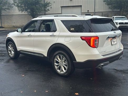 Used 2024 Ford Explorer Limited image 9