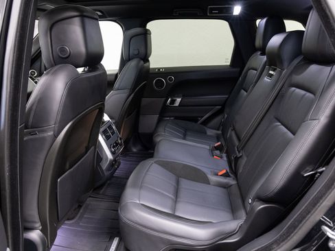 Used 2019 Land Rover Range Rover Sport HST image 8