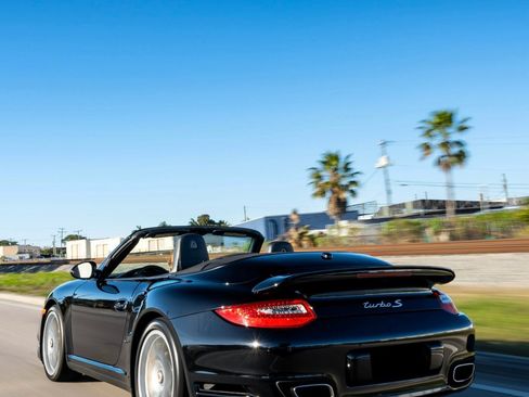 Used 2011 Porsche 911 Turbo S image 26