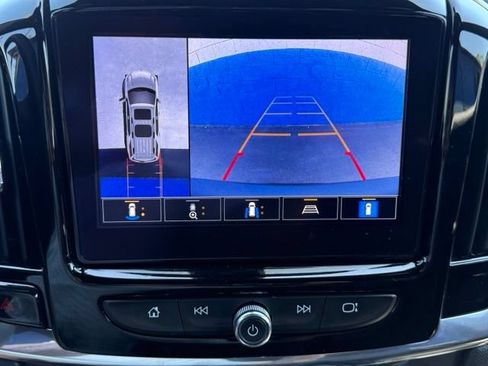 Used 2023 Chevrolet Traverse RS w/ LPO, Floor Liner Package AWD/4WD image 10