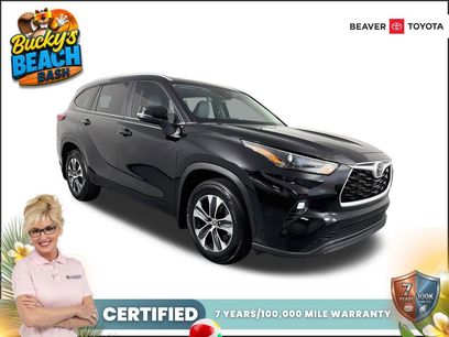 Used 2023 Toyota Highlander XLE
