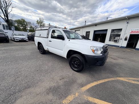 Used 2012 Toyota Tacoma 2WD Regular Cab image 6