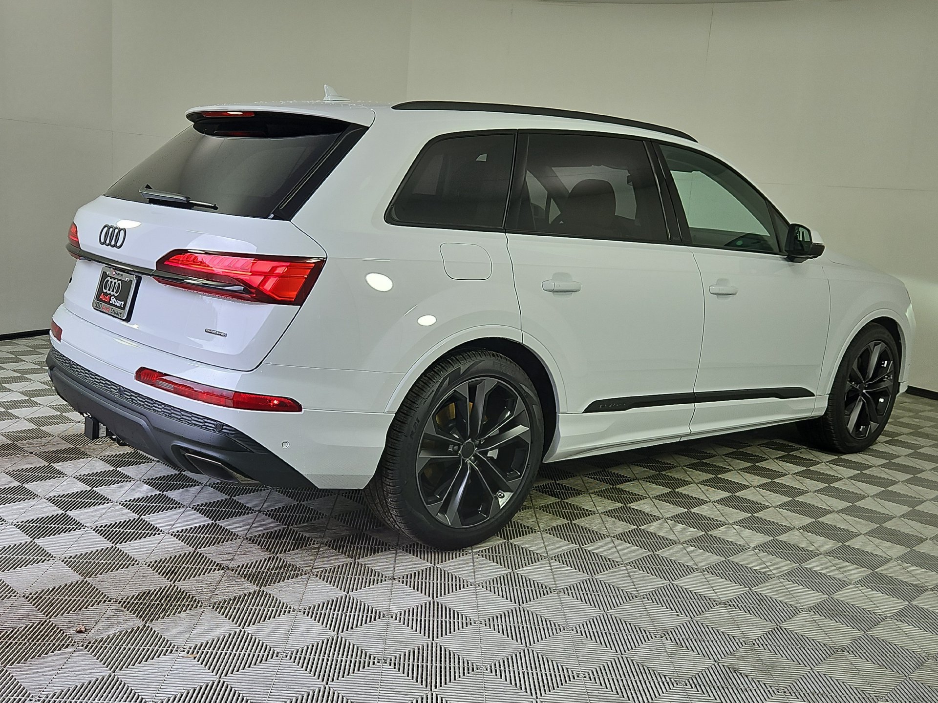 New 2026 Audi Q7 3.0T Premium Plus AWD/4WD image 7