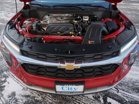 New 2026 Chevrolet Trax LT image 24