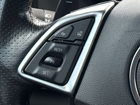 Used 2020 Chevrolet Camaro SS RWD image 19
