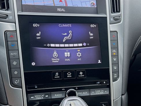 Used 2018 INFINITI Q60 3.0t Luxe w/ Sensory Package 3.0T Luxe RWD image 12