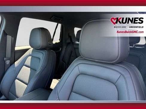 New 2026 GMC Terrain Elevation w/ Elevation Premium Package AWD/4WD image 17