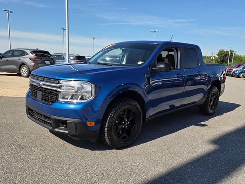 Used 2024 Ford Maverick Lariat w/ FX4 Off-Road Package AWD/4WD image 3