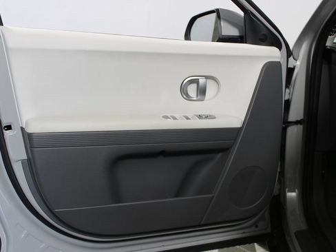 Used 2024 Hyundai Ioniq 5 SEL RWD image 5