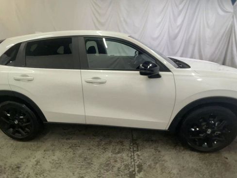 Used 2023 Honda HR-V Sport image 9