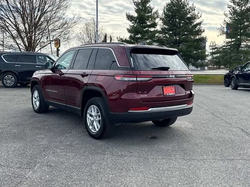 Used 2024 Jeep Grand Cherokee Laredo X image 7