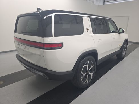 Used 2024 Rivian R1S Adventure AWD/4WD image 5