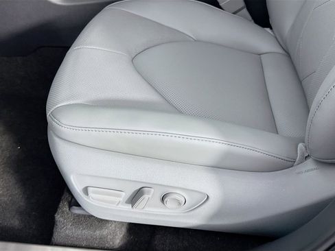 New 2026 Toyota Highlander Platinum image 25