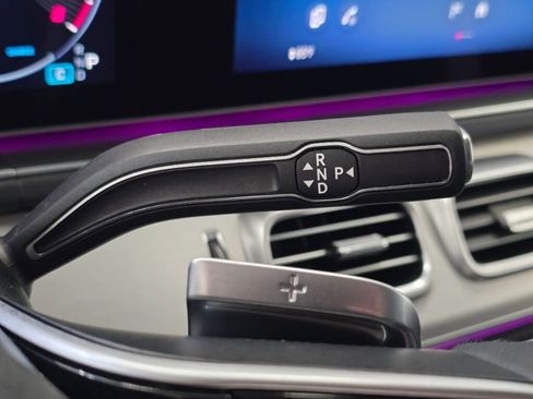 Used 2025 Mercedes-Benz GLE 350 4MATIC image 17