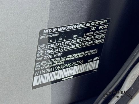 Used 2023 Mercedes-Benz EQB 350 4MATIC SUV image 41