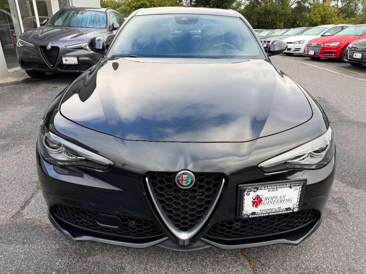 Used 2022 Alfa Romeo Giulia Ti AWD/4WD image 2