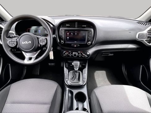 Used 2024 Kia Soul LX w/ Option Group 015 FWD image 14