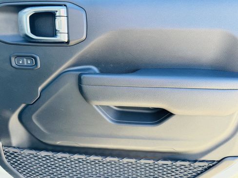 Used 2023 Jeep Wrangler Unlimited Rubicon w/ Xtreme 35 Tire Package image 30