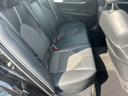 Used 2021 Toyota Camry SE FWD image 20