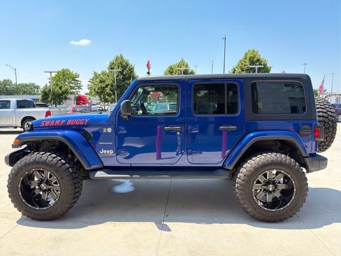 Used 2020 Jeep Wrangler Unlimited Sahara AWD/4WD image 5