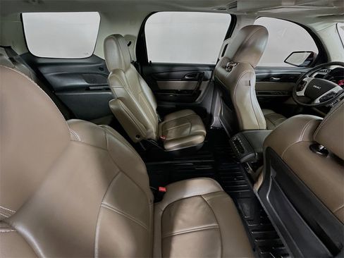 Used 2017 GMC Acadia Limited SLT image 31