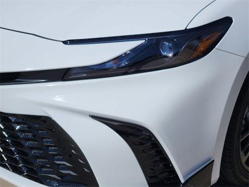 New 2026 Toyota Camry Hybrid image 6
