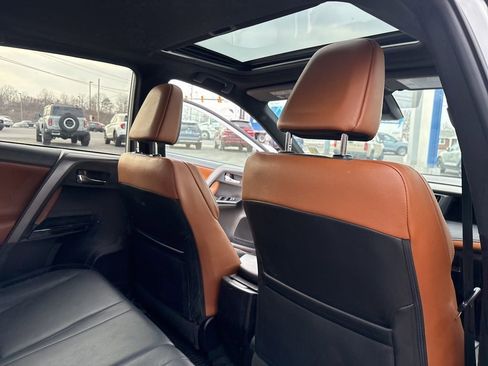 Used 2017 Toyota RAV4 SE w/ Power Special Value Package image 34