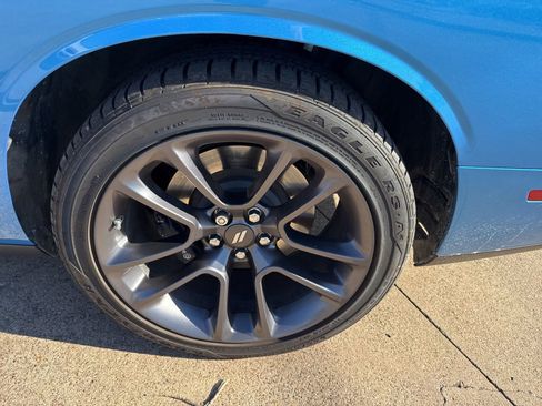 Used 2023 Dodge Challenger R/T Scat Pack image 9