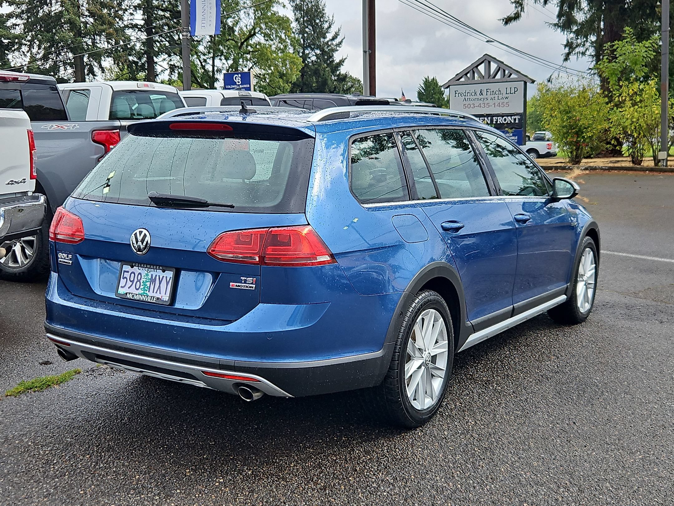 Used 2017 Volkswagen Golf Alltrack SE AWD/4WD image 5