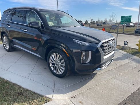 Used 2020 Hyundai Palisade Limited AWD/4WD image 2