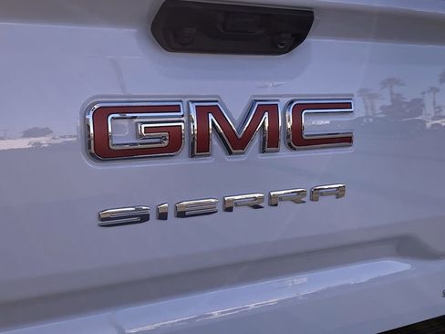 New 2026 GMC Sierra 1500 SLE w/ Preferred Package image 41