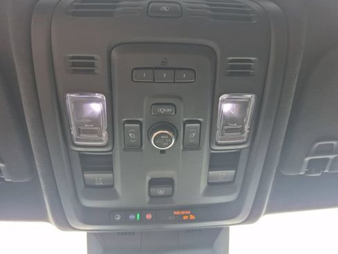 Certified 2024 Cadillac Escalade Premium Luxury Platinum w/ LPO, Floor Liner Package AWD/4WD image 27