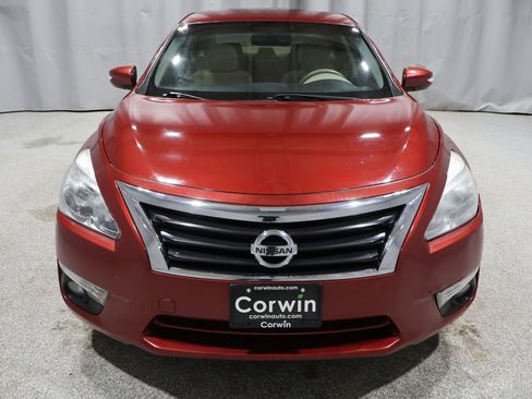 Used 2015 Nissan Altima 2.5 SV w/ Convenience Package image 8