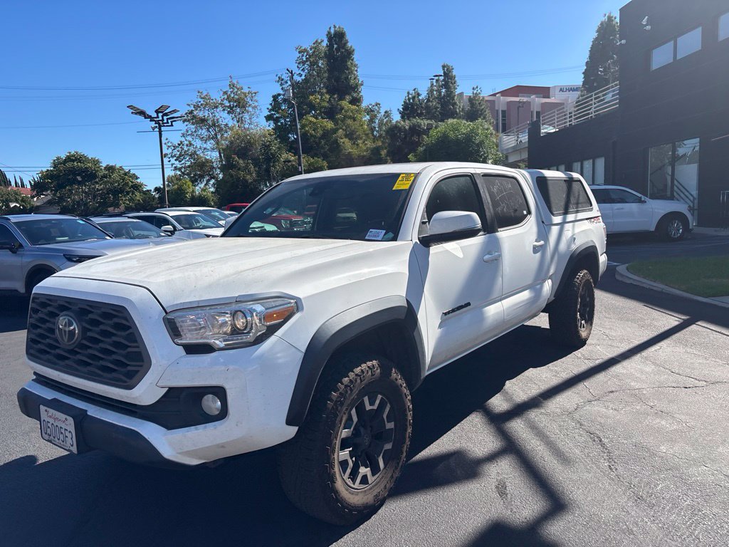 Used 2021 Toyota Tacoma TRD Off-Road w/ TRD Premium Off Road Package AWD/4WD image 9