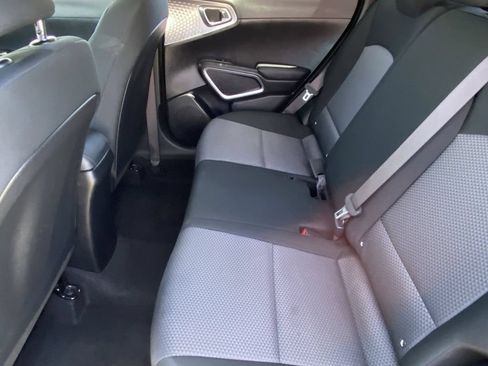 Used 2025 Kia Soul LX FWD image 20