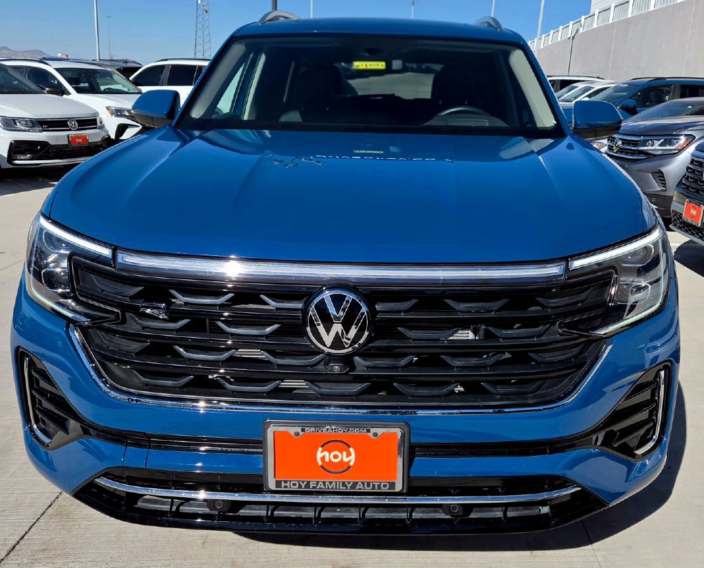 Certified 2025 Volkswagen Atlas SEL Premium R-Line AWD/4WD image 4