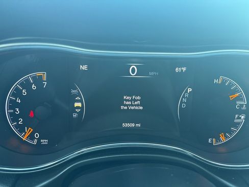 Used 2022 Jeep Grand Cherokee Limited image 14