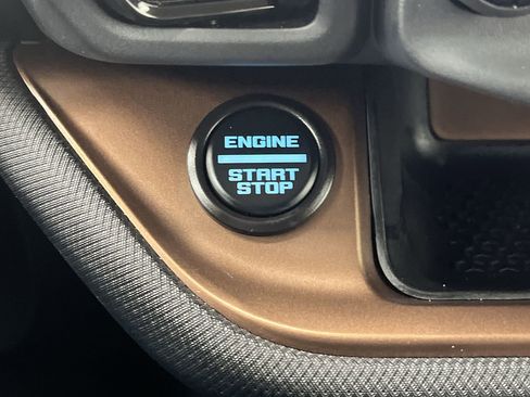 Used 2024 Ford Bronco Sport Outer Banks w/ Tech Package image 21