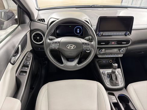 Used 2022 Hyundai Kona Limited w/ Cargo Package FWD image 28