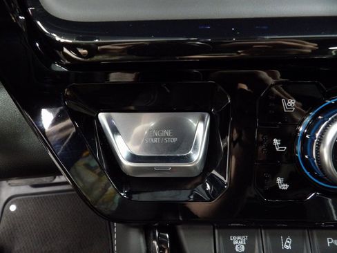 Used 2025 GMC Sierra 2500 AT4X image 58