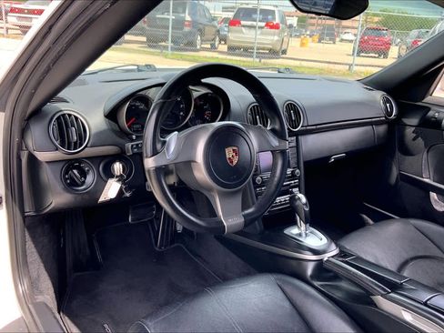 Used 2010 Porsche Cayman image 12
