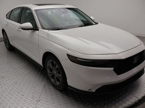 Used 2024 Honda Accord EX image 6