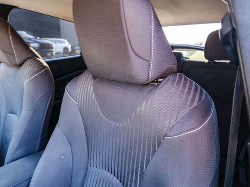 Certified 2022 Toyota Prius Prime LE FWD image 22
