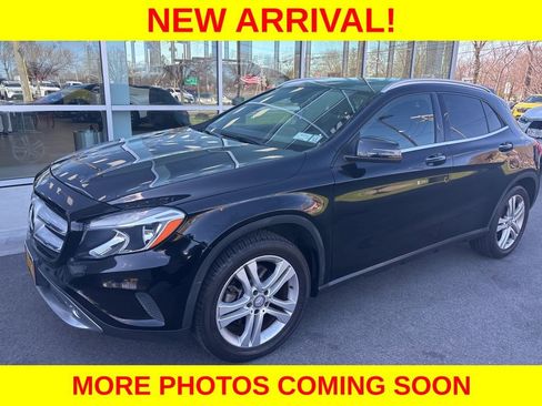 Used 2017 Mercedes-Benz GLA 250 4MATIC image 11