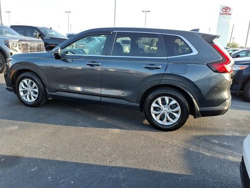 Used 2025 Honda CR-V LX image 3