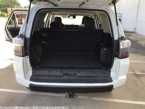 Used 2024 Toyota 4Runner TRD Pro AWD/4WD image 10